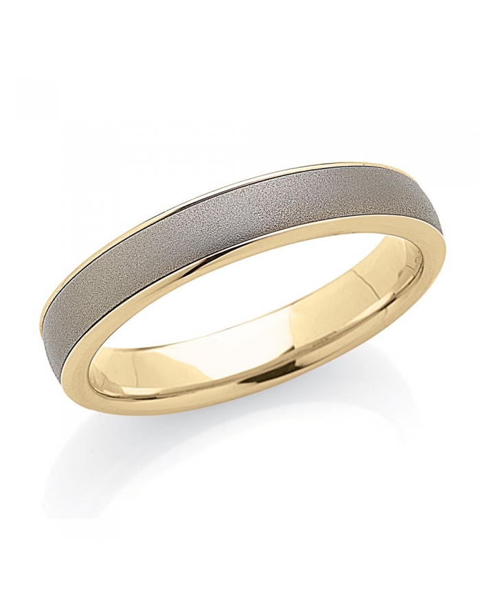 Yellow Gold Wedding Ring with Titanium Band 4,5mm